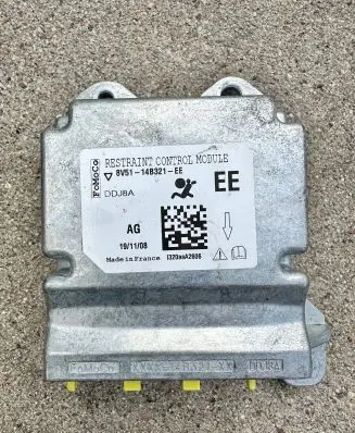 Ford B-MAX Airbag control unit/module 8V5114B321EE 132002A2606