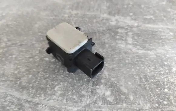Hyundai Santa Fe Airbag deployment crash/impact sensor 9592028000