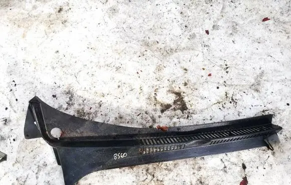 Volkswagen Golf Plus Wiper trim 5m0819404b