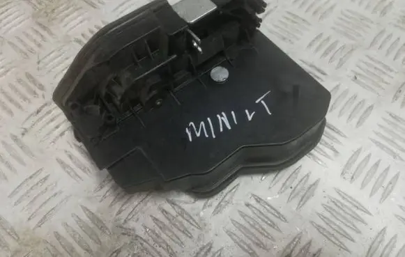 Mini Cooper Countryman R60 Rear door lock