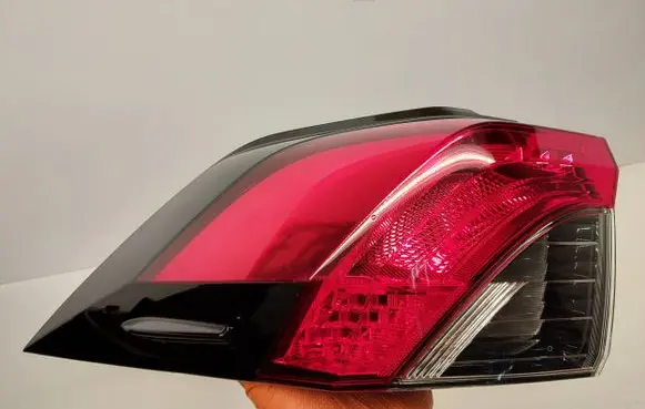Toyota RAV 4 (XA50) Rear/tail lights