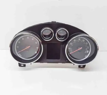 Opel Zafira C Speedometer (instrument cluster) 600775881 13374899