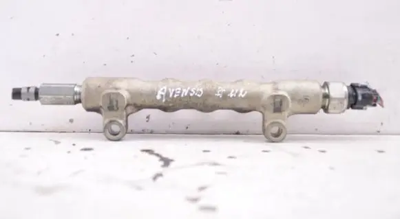 Toyota Avensis T250 Fuel main line pipe 89458