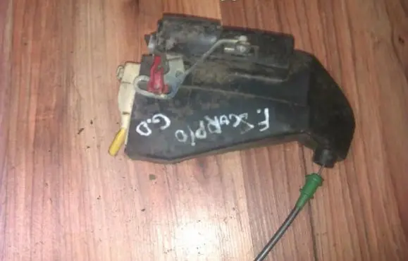Ford Scorpio Rear door lock