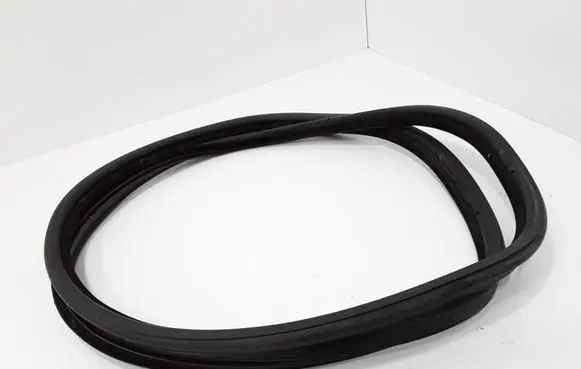 BMW 3 E46 Seal rubber (tailgate) 