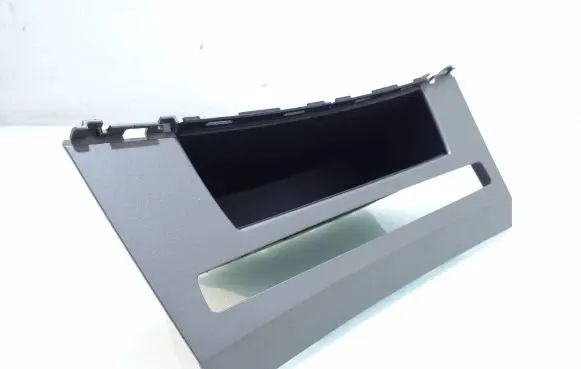 BMW 5 E60 E61 Glove box 6951029