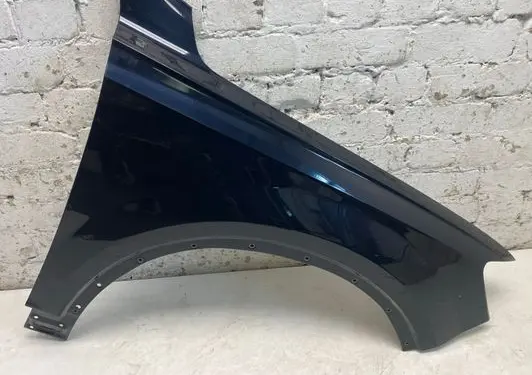 Audi Q7 4M Fender