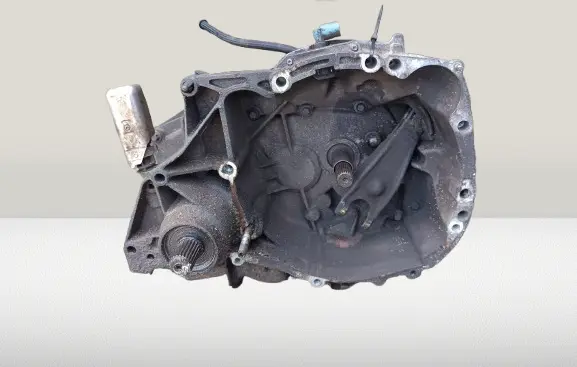 Manual 5 speed gearbox