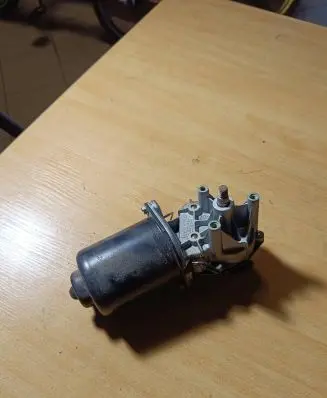 Renault Megane I Wiper motor 53548402