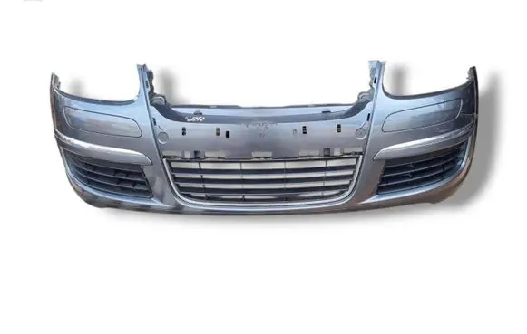 Volkswagen Golf V Front bumper 1K0807221D