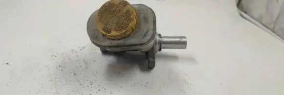 Brake fluid reservoir