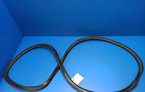 Audi A3 S3 8V Front door rubber seal 8V5831721