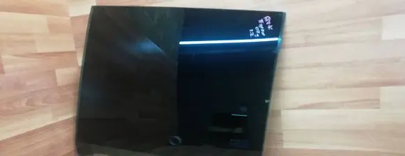 Rear door window glass