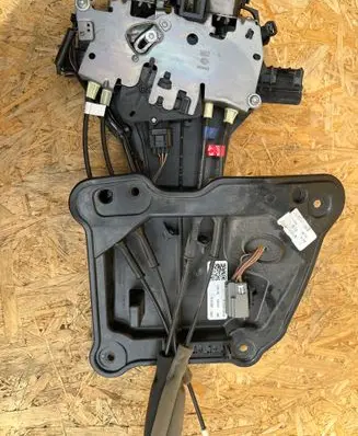 Chrysler Pacifica Sliding door lock 