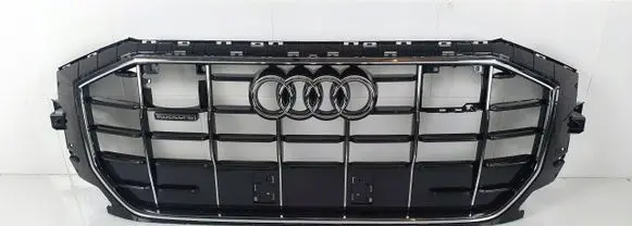 Audi Q7 4M Front bumper upper radiator grill 4M0853651