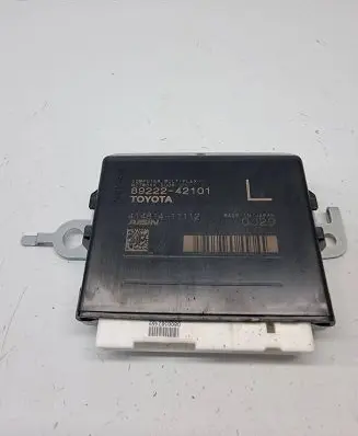 Toyota RAV 4 (XA50) Tailgate/trunk control unit/module 8922242101