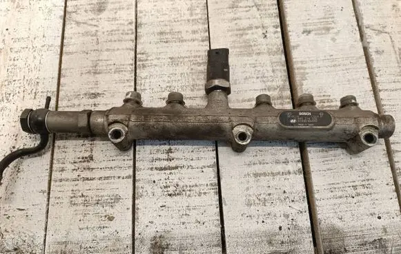 KIA Sorento Fuel main line pipe 314004A000 1731991