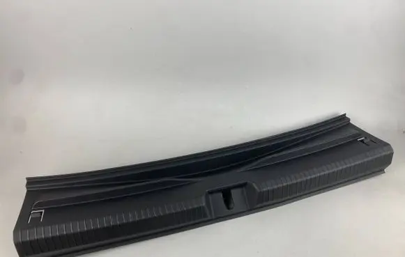 Volkswagen Golf VIII Trunk/boot sill cover protection 5H6863459B