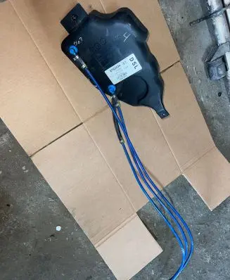 BMW X5 E53 AdBlue liquid reservoir 1184447