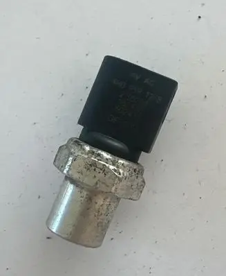 Air conditioning (A/C) pressure sensor