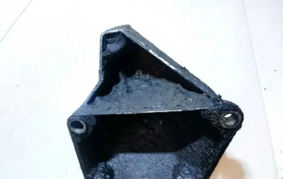 Volkswagen PASSAT B5 Engine mounting bracket 4b0199307c 543130