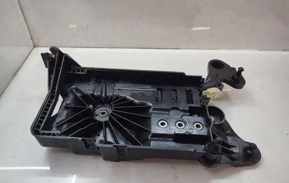 Seat Leon IV Battery tray 5WA915331