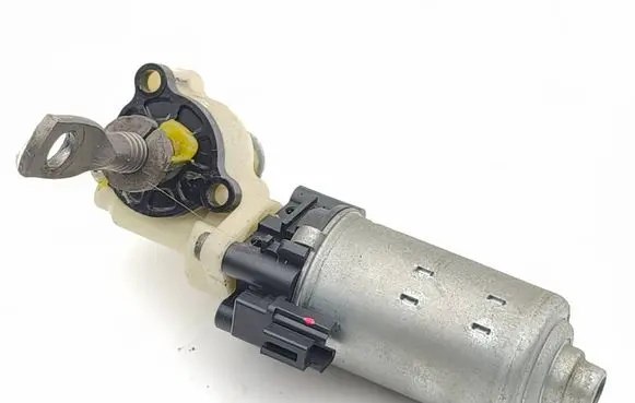 Lexus IS 220D-250-350 Seat adjustment motor 8582033020 1620006861 43944010080