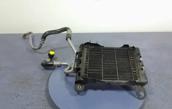 Engine oil radiator