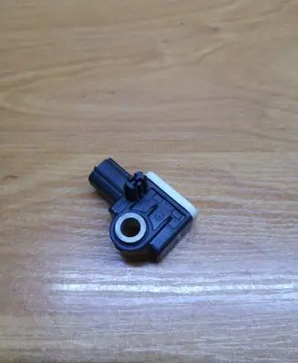 Volvo S60 Airbag deployment crash/impact sensor 31334336