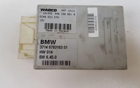 BMW X5 E70 Air suspension control unit module (rear) 6793163 37146793163