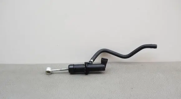 Fiat 500 Clutch slave cylinder L05025