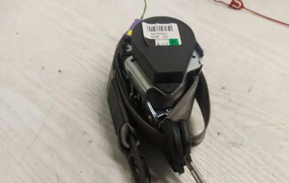 Audi A6 S6 C6 4F Front seatbelt 560788501 008R000