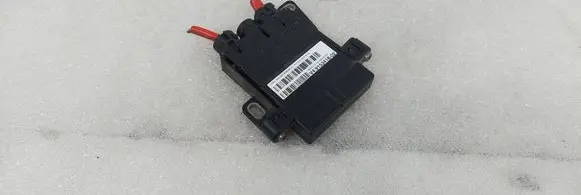 BMW 5 F10 F11 Current control relay 9153418