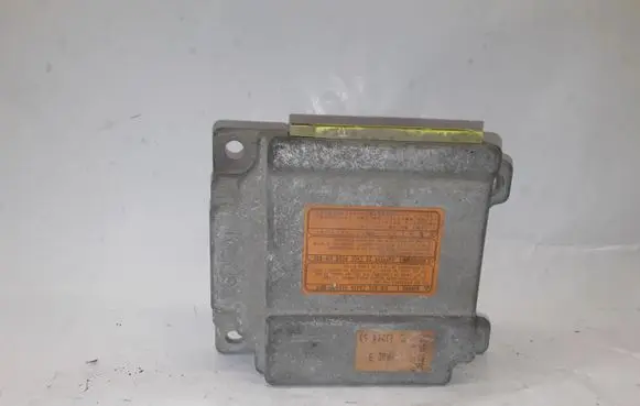 Mazda 323 F Airbag control unit/module 3321453 8K108