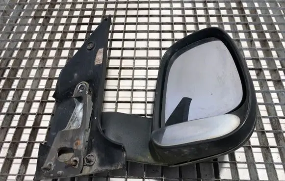 Front door electric wing mirror