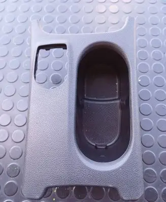 Mercedes-Benz CLA C117 X117 W117 Glove box central console A1766800210 28062016 1248628A
