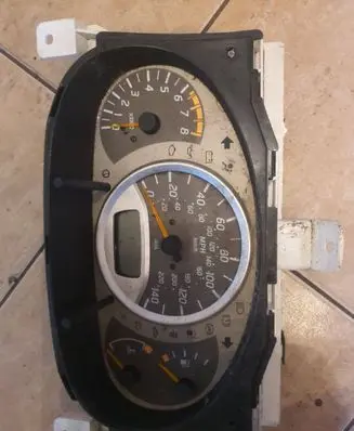 Nissan Almera Tino Speedometer (instrument cluster) TK20VBR