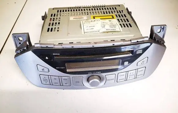 Radio/CD/DVD/GPS head unit