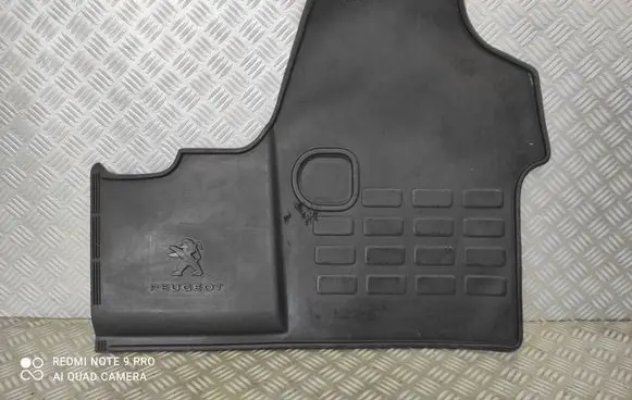 Peugeot Expert Front floor mat 1613997280