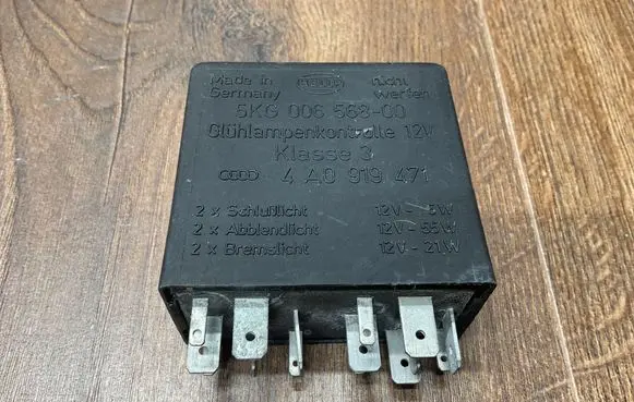 Audi 100 S4 C4 Other relay 4A0919471 5KG00656800