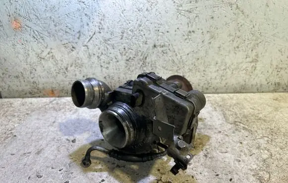 BMW 1 F20 F21 Turbo 8518204 130507 006L03