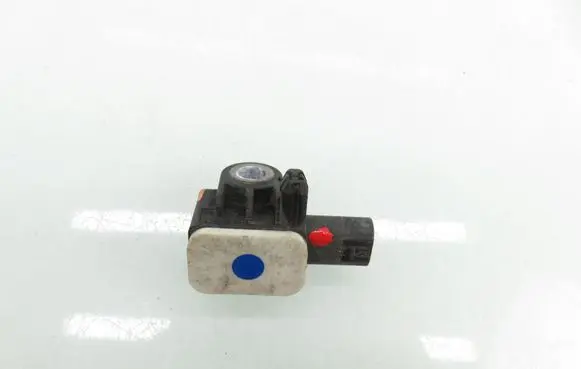 Volkswagen Touareg I Airbag deployment crash/impact sensor 7P0959651