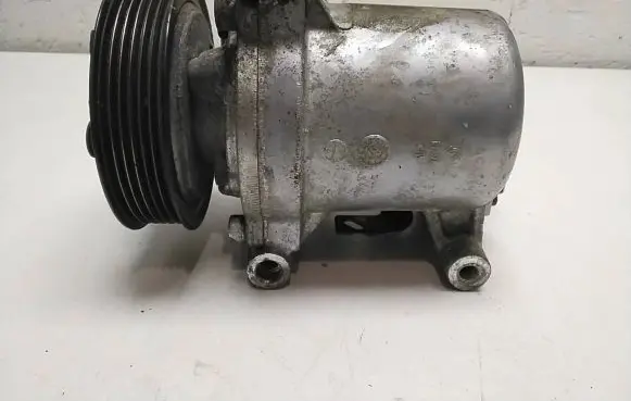 Opel Vivaro Air conditioning (A/C) compressor (pump) 9830148880 9830148980 JSR11T605078