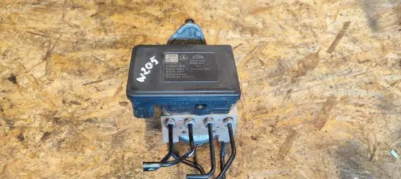 Mercedes-Benz C W205 ABS Pump 10091515283 10062236711 A2059012800
