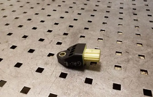 Toyota RAV 4 (XA30) Airbag deployment crash/impact sensor 8983133020