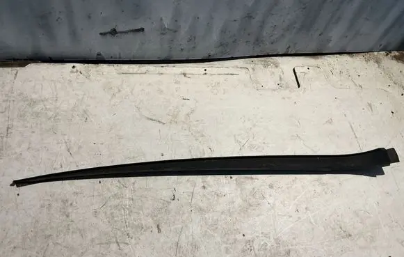 Volkswagen Golf Plus Windshield trim 5M0854327