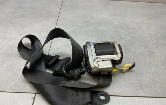 Ford S-MAX Front seatbelt 605274300