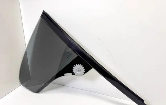 BMW 6 F06 Gran coupe Rear vent window glass 7275380 51357275380