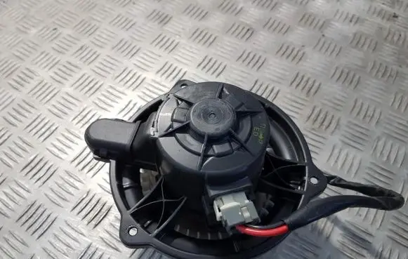 KIA Ceed Heater fan/blower f00s33f023