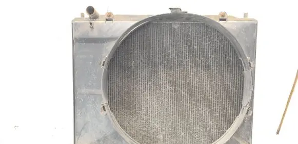 Mitsubishi Pajero Coolant radiator MR404894